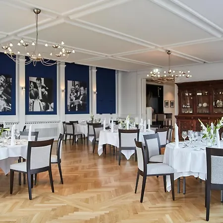 Parkhaus Hügel Hotel