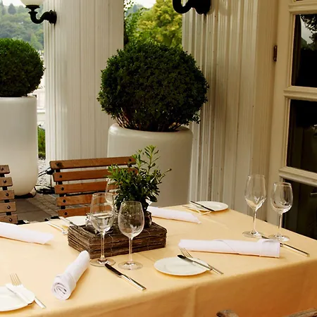 מלון Parkhaus Huegel אסן