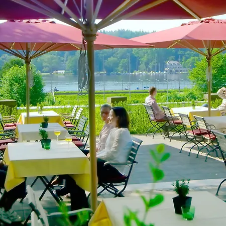 Parkhaus Huegel 3* אסן