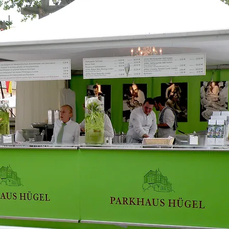 Parkhaus Huegel 3*