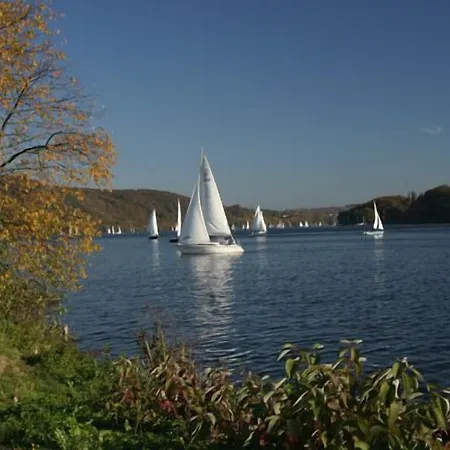 Parkhaus Hügel Hotel 3*