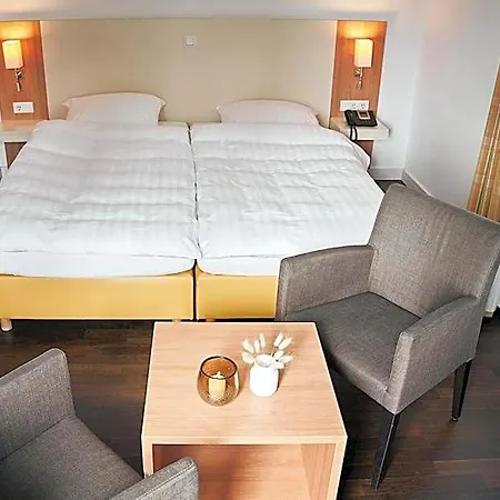 Parkhaus Huegel Otel