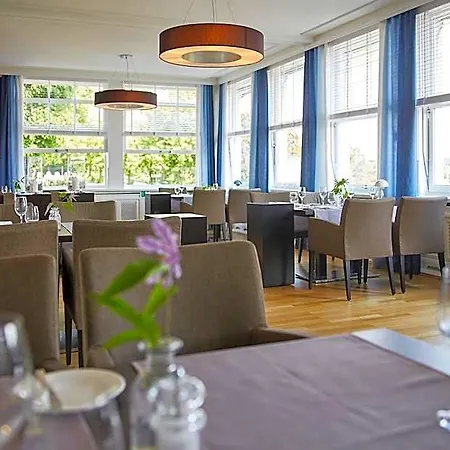 Parkhaus Huegel 3*