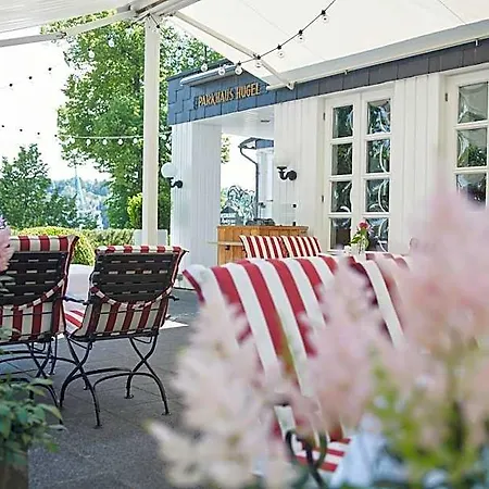Parkhaus Huegel Hotel 3*